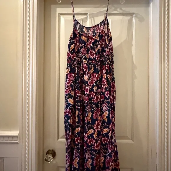 Floral Maxi Dress - Picture 3 of 5